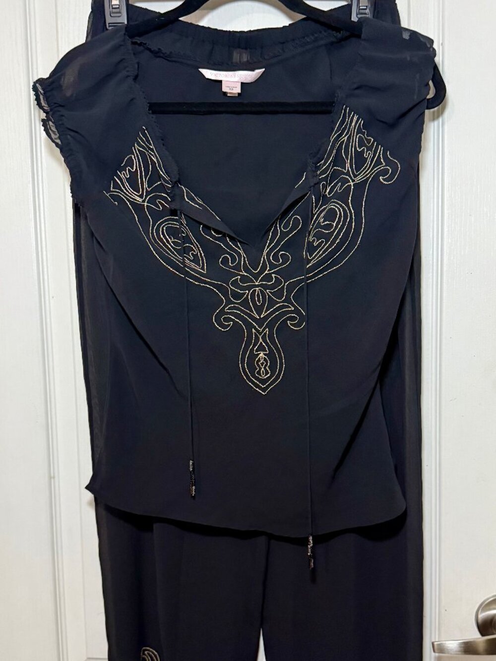 Vintage Y2K Victoria's Secret Embroidered Chiffon Pajama Set - Jan 2003 Pink Tag